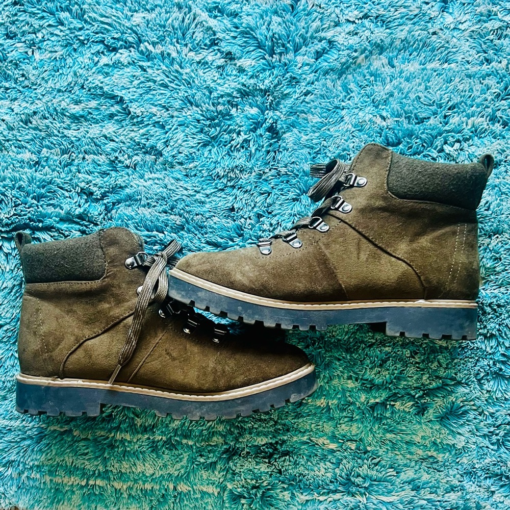 Cliffs by White Mountain Sabine Ankle Boot